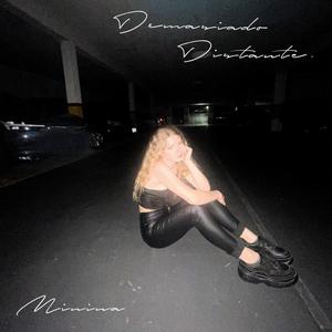 Demasiado Distante (feat. Xcruz)