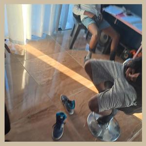 Freestyle chillin (feat. A.N.A) (Explicit)