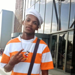 Emotions (feat. Amzolele) (Explicit)