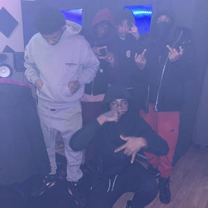 R9 Cypher (feat. Swish, Eli1kk, StatikR9 ,Drew Aston ,MarlyR9) (Explicit)