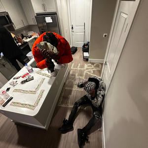 Twin (feat. TNT 5 Star) (Explicit)