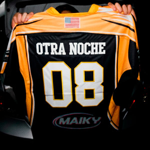 Otra Noche