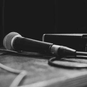 Οπως λάμπει το φεγγάρι (feat. Xl3) (Explicit)