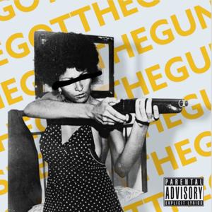 SHE GOT THE GUN (feat. KENDRA LAMB) [Explicit]