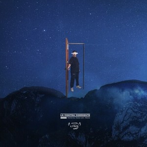 LUCES EN EL TEJADO (CADENAS EN MIS MANOS)