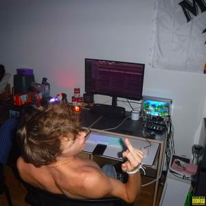 skrilla flow (feat. 762genta) (Explicit)