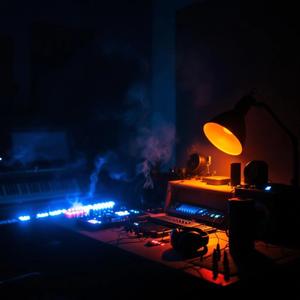 FROZEN AUTOTUNE (feat. fewtile)