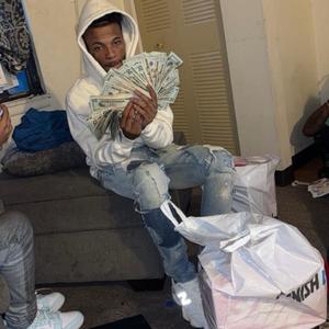 Spin6acc (feat. Jmoney) (Explicit)