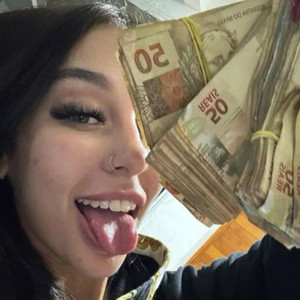 Mulher é igual Dinheiro