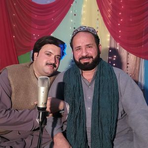 Da Dunya Peghle Ka Tole Mala Rale