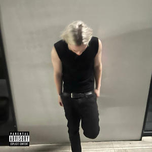 Pour up (feat. Yung Target) (Explicit)