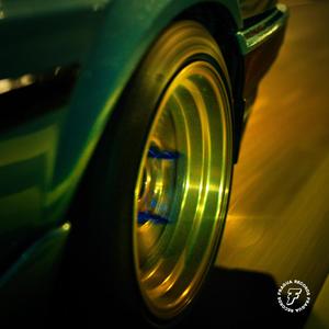 Llegarle (feat. Mind Dwella) (Explicit)