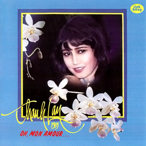 Lại Gần Hôn Em
