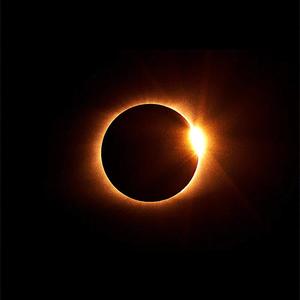 ta keerutab ümber Päikese (feat. lukaskivi) (Remastered)