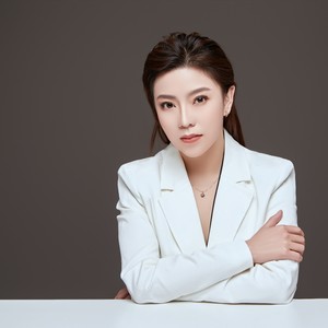 沿着你的目光前行