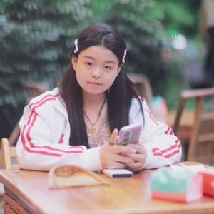 珠 玉-叶圆芸曦