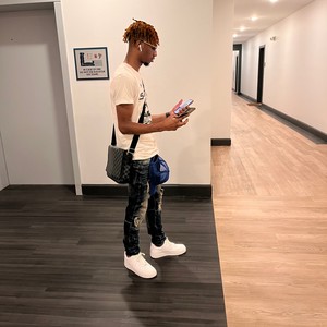 Zoey 301 (feat. ScoobyDrew) (Explicit)