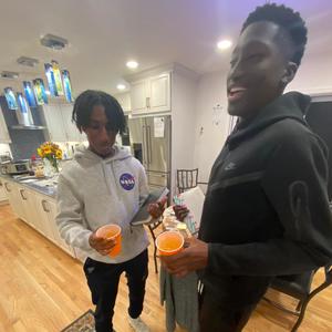 Beacher Welle - munchin (feat. kanii) (Explicit)