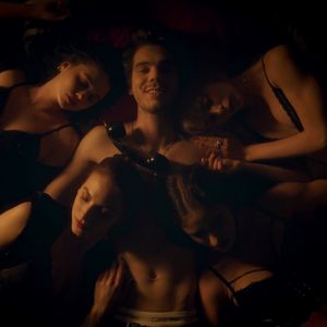 Kiragadott képek (Explicit)