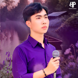 Còn Thương Sắc Hoa Chung Tình