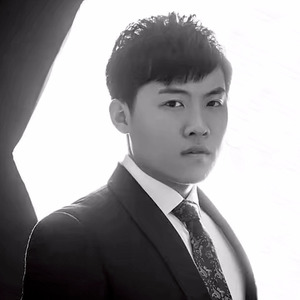 不如一个人喝醉