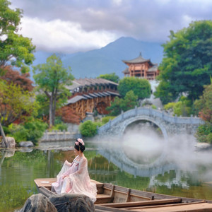 落花时节又逢君