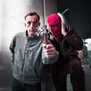 Socialmedia (Explicit)