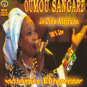 La diva africaine en tournée européenne (100% Live)