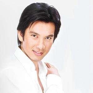 មន្តស្នេហ៍ប្រុសស្អាត