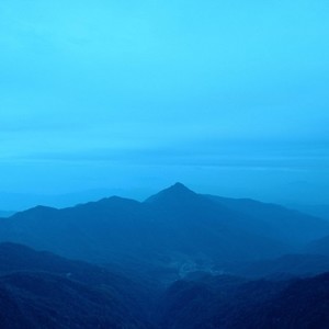 夜里登山