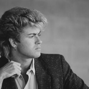 MENNYIT ÉRNEK AZ ASZTALOK (feat. Beni2real)