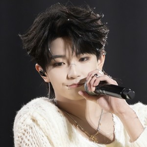 MUA - 我只在乎你(穆祉丞自由演唱会重庆专场