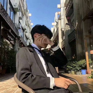别把爱你的人弄丢了