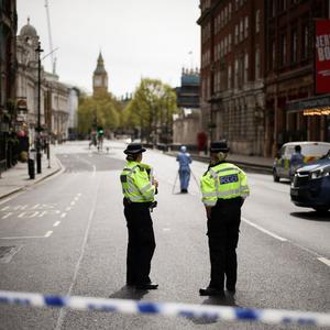 Boyz In Blue (feat. Captain Skulduggery & £L Trapo) (Explicit)