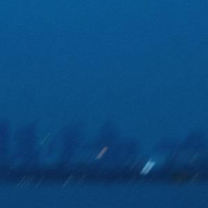 路灯照不出我的