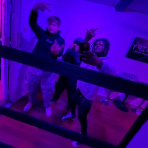 bruh wtf (feat. Prettibleu) (Explicit)