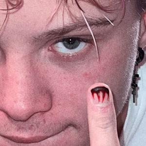 cigarette (Explicit)