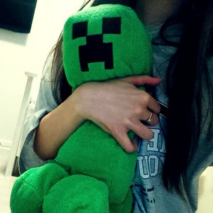 você é gata, e ainda chora?