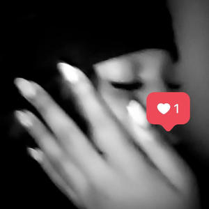 Only need my queen nae