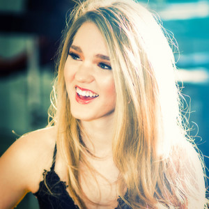 World Through My Window(feat. Gregg Bissonette, Jim Cox, Andrew Synowiec & Marlena Gonzalez) (Masaki Liu & Charley Pollard Remix)