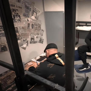 Carlos - Hallod anyám (feat. Wes Gotti)