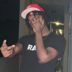 Run Away (feat. Zakigtm) (Explicit)