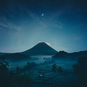 Rises the Moon - Piano Version