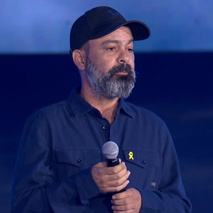 עומד בשער (ערב יום הזיכרון 2025 בריכת הסולטן)