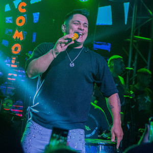 Tu Rival (En Vivo)