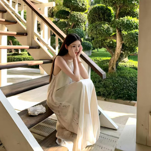 牵丝戏(三尺红台万事入歌吹)