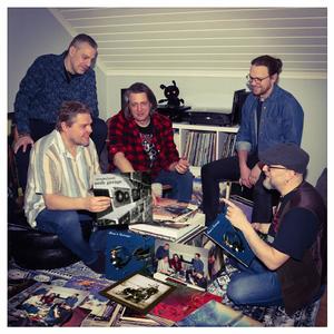 Never Wanted To Say Goodbye (feat. Mariah Hortans)