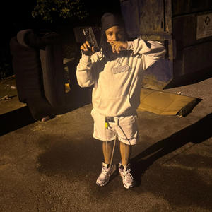 MJ n Pippen (feat. Baby Hemi) (Explicit)