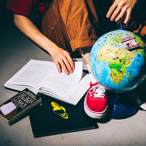 공전하네 (Feat. 염따, Loky Beatz) (公转)