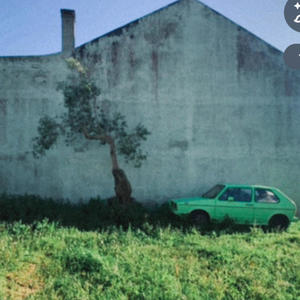 QUΘTIDIΩNΘ. (Explicit)